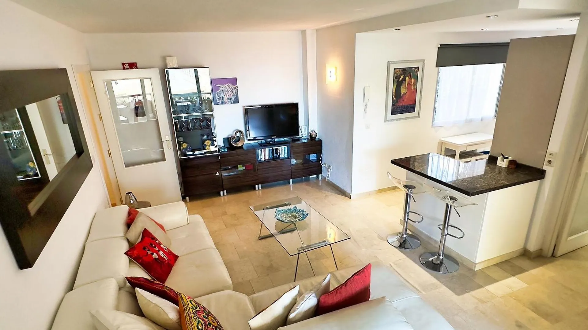Central Two Bedroom Apartment On The Second Line Of The Beach In Marbella. Spain