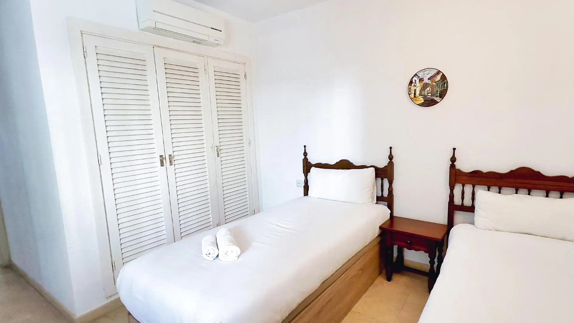 Central Two Bedroom Apartment On The Second Line Of The Beach In Marbella.