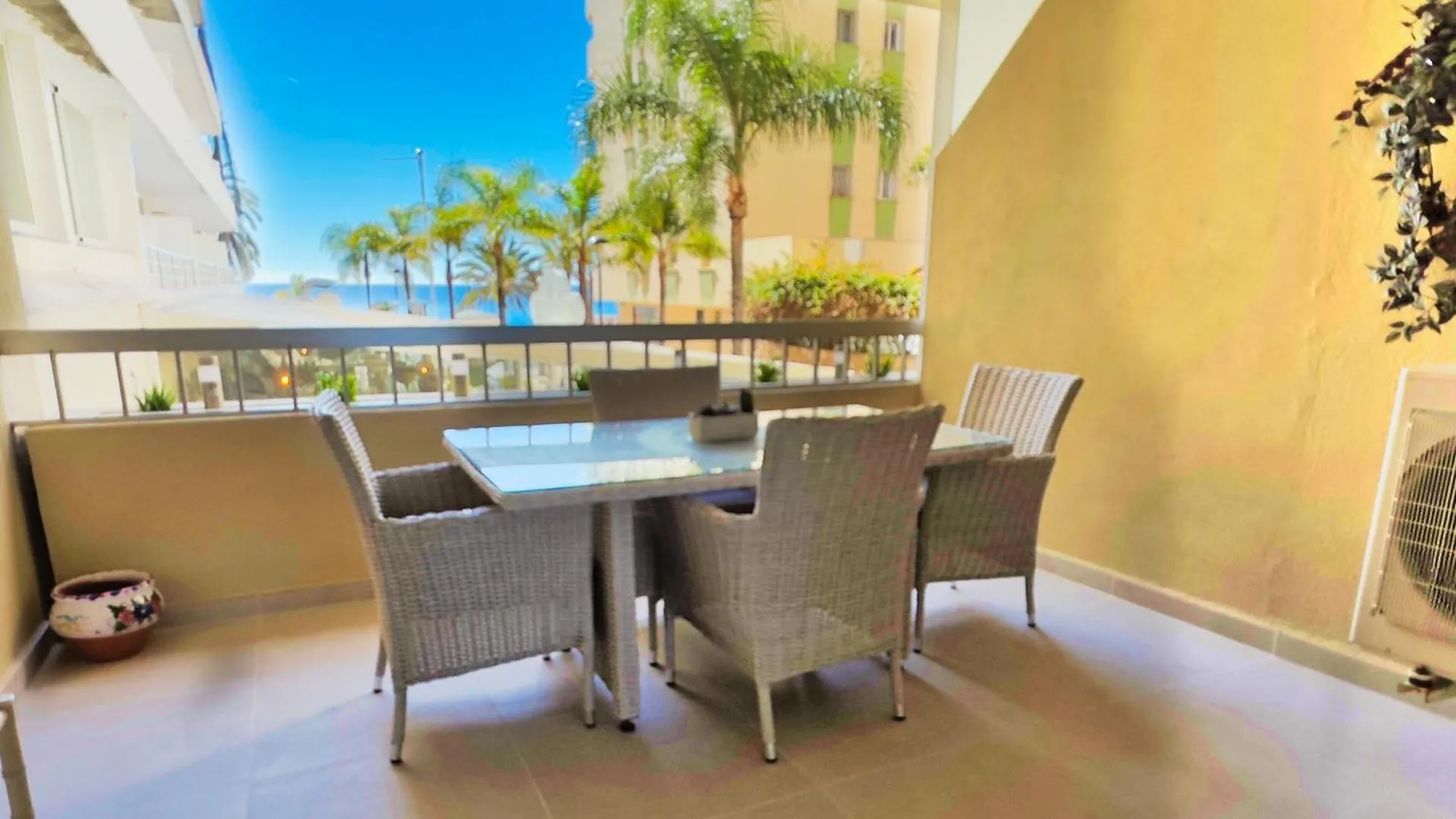 Central Two Bedroom Apartment On The Second Line Of The Beach In Marbella. contacts